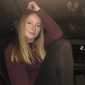 Meet your Posher, Lauren